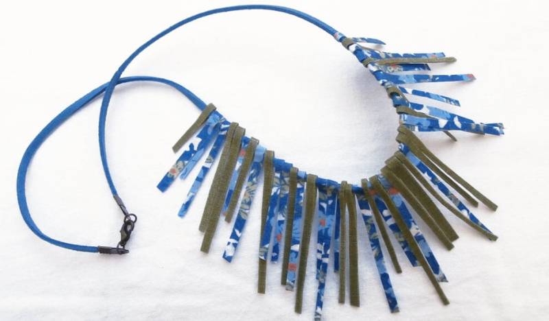 Textilkette Aus Blau-Grünen Baumwollstoffstäbchen-Hawaii-style-Versandkosten Nach Griechenland Textilkette Aus Blau-Grünen Baumwollstoffstäbchen-Hawaii-style-Versandkosten Nach Griechenland von FABRICase