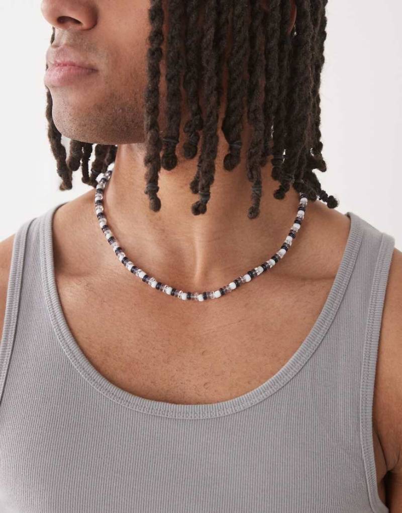 Faded Future - Perlenhalskette in kühlem Navy-Neutral von FADED FUTURE
