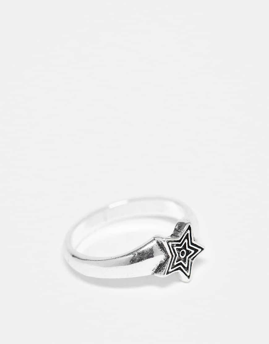 Faded Future - Silberfarbener Ring mit Sterndetail von FADED FUTURE