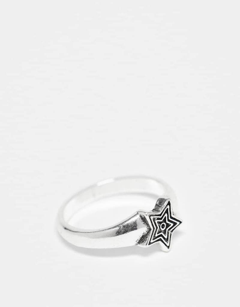 Faded Future - Silberfarbener Ring mit Sterndetail von FADED FUTURE