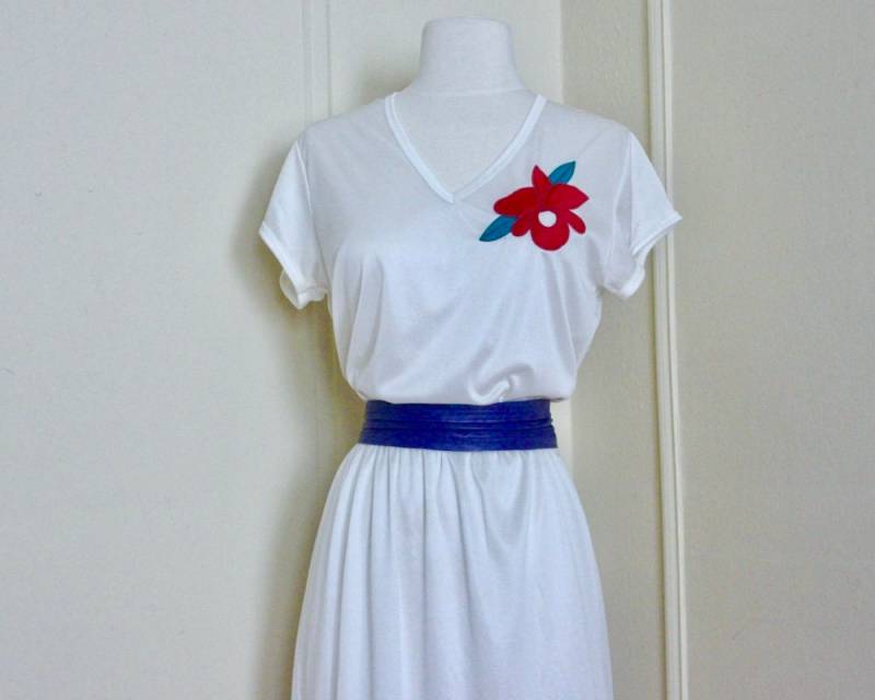 1980Er Weißes Satin Rose Discokleid - 1970Er Bis 80Er Jahre Vintage Gr. 13, Mittel Groß von FASHIONRERUN