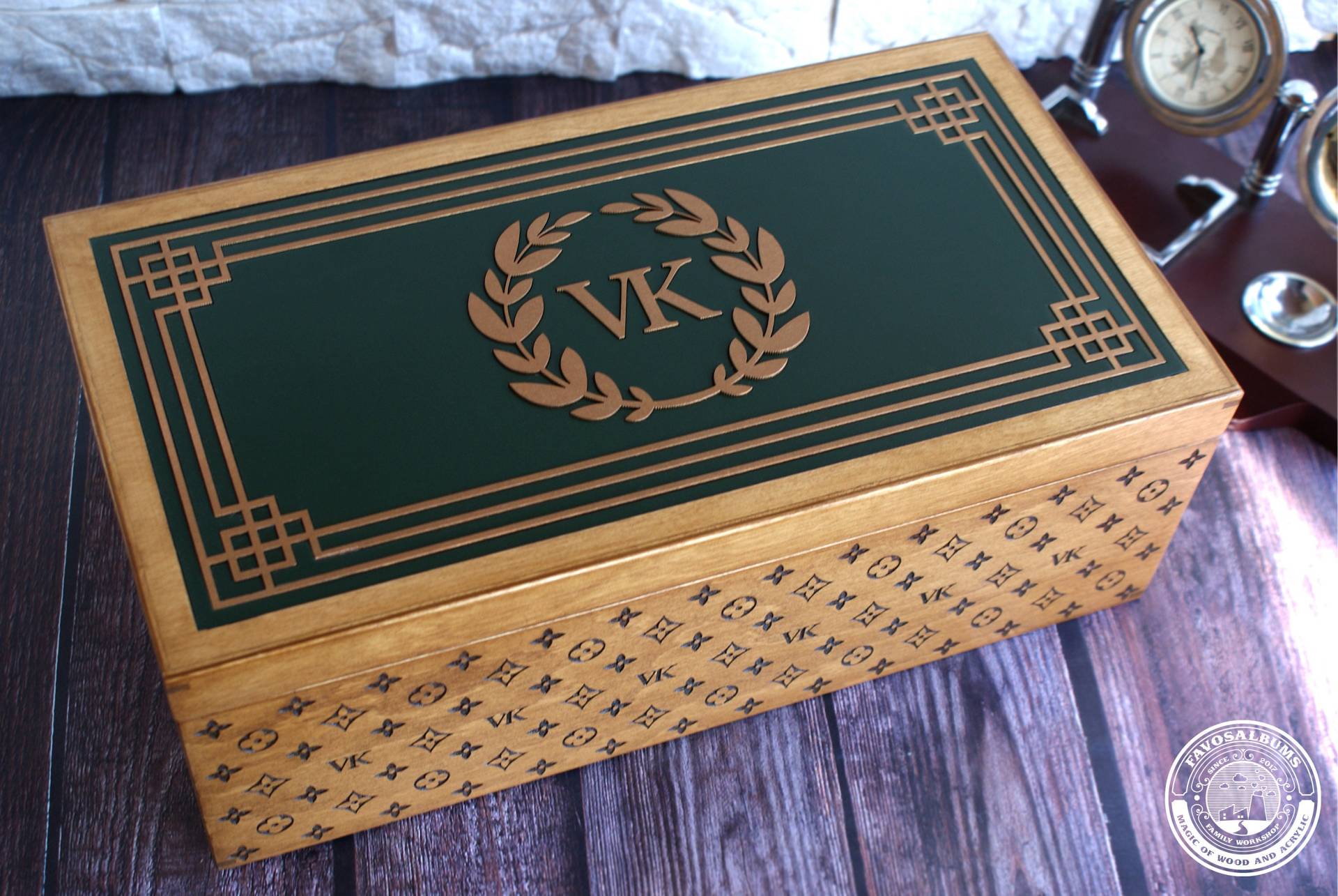 Handgefertigter Holzbox-Organizer "Honour&glory", Geschenk Für Den Gentleman, Vip-Geschenk, Premium-Handgefertigtes Produkt von FAVOSALBUMS