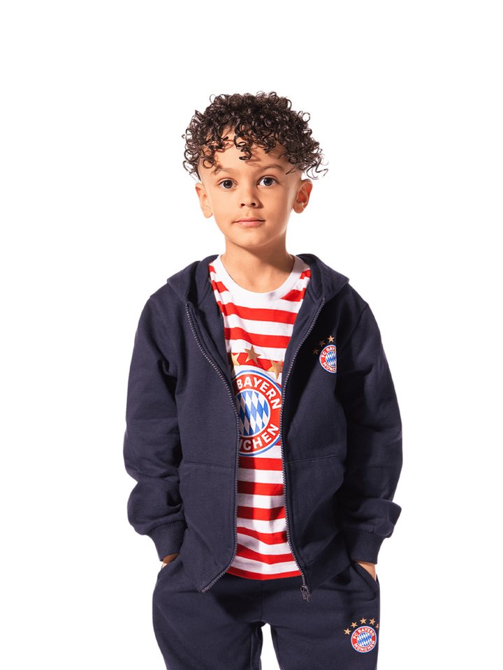 FC Bayern München Kapuzenpullover FC Bayern München I Zip-Hoodie Essential I Kinder I Navy FC Bayern München Kapuzenpullover FC Bayern München I Zip-Hoodie Essential I Kinder I Navy von FC Bayern München