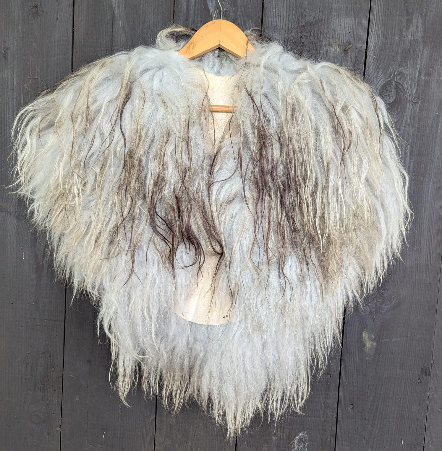 Fellumhang - Fell Für Wikinger Viking Krieger Bekleidung Mit Fell- Vikings- Got Einzelstück 931 von FELLFORFASHION