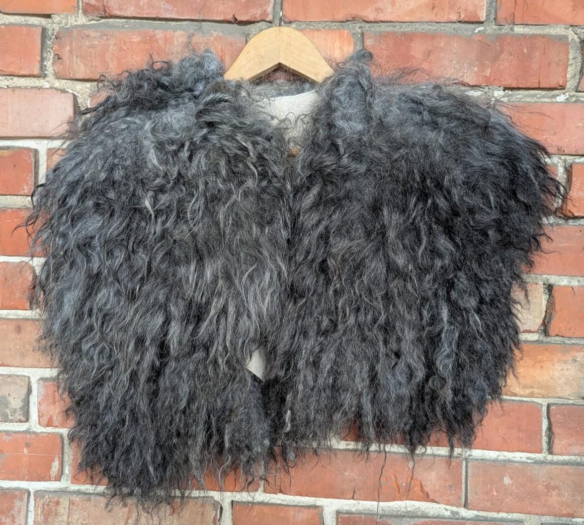 Schulterfell - Fell Für Wikinger Viking Krieger Bekleidung Mit Vikings Got Einzelstück 943 von FELLFORFASHION