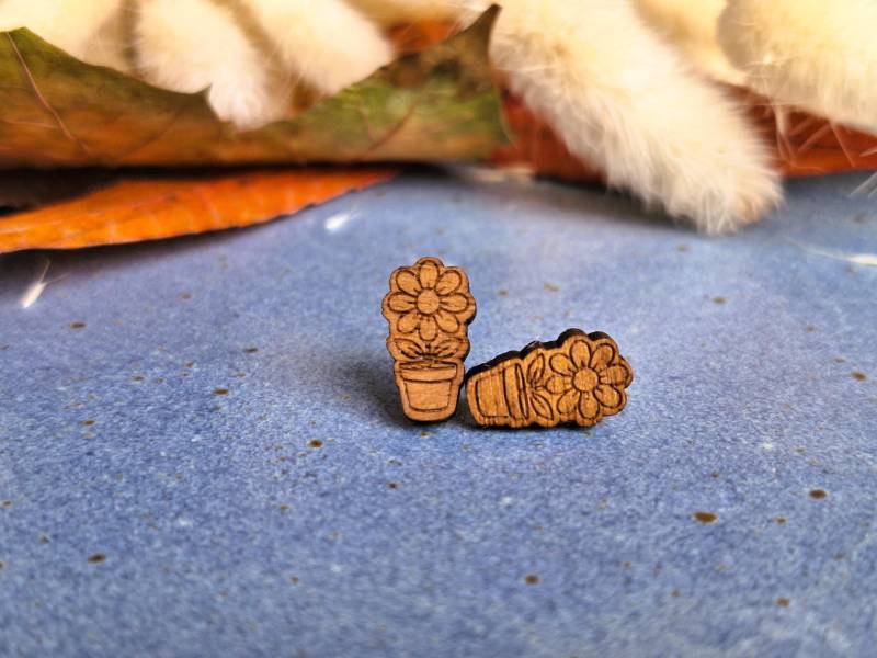 Holzohrstecker Blume Ohrstecker Aus Echtholz Handgemachter Schmuck Geschenk Für Sie Holzohrringe Ohrringe Holz Feme Laserstudio von FEMELaserstudio