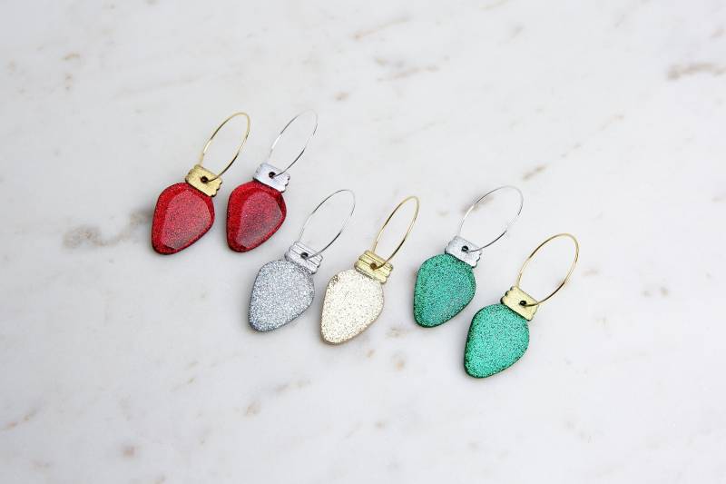 Urlaub | Glühbirne Creolen von FERNANDVINEHANDMADE