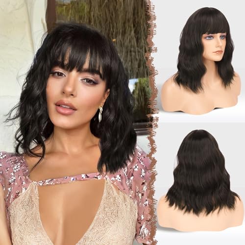 FESHFEN Wellig Mittel Braun Perücken mit Pony Bob with Bangs Gewellte Perücken Synthetik Perücke Mittellang mit Pony Kurze Haar Natürliche Perücke Mädchen Damen Tägliche Partykleidung 35cm von FESHFEN