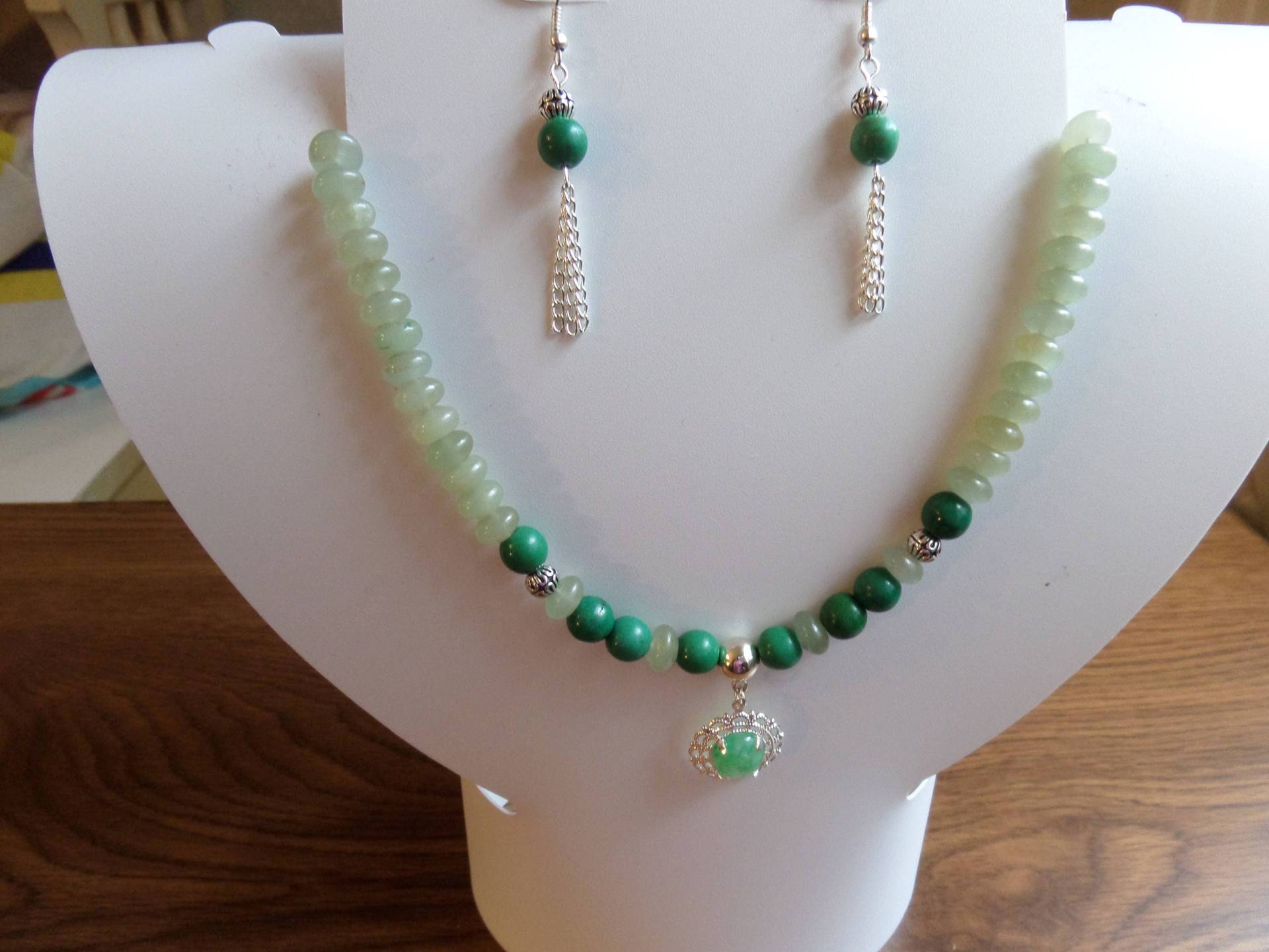 Aventurin Und Magnesit Halskette Set Aventurin Und Magnesit Halskette Set von FEVERGRASSBEADS
