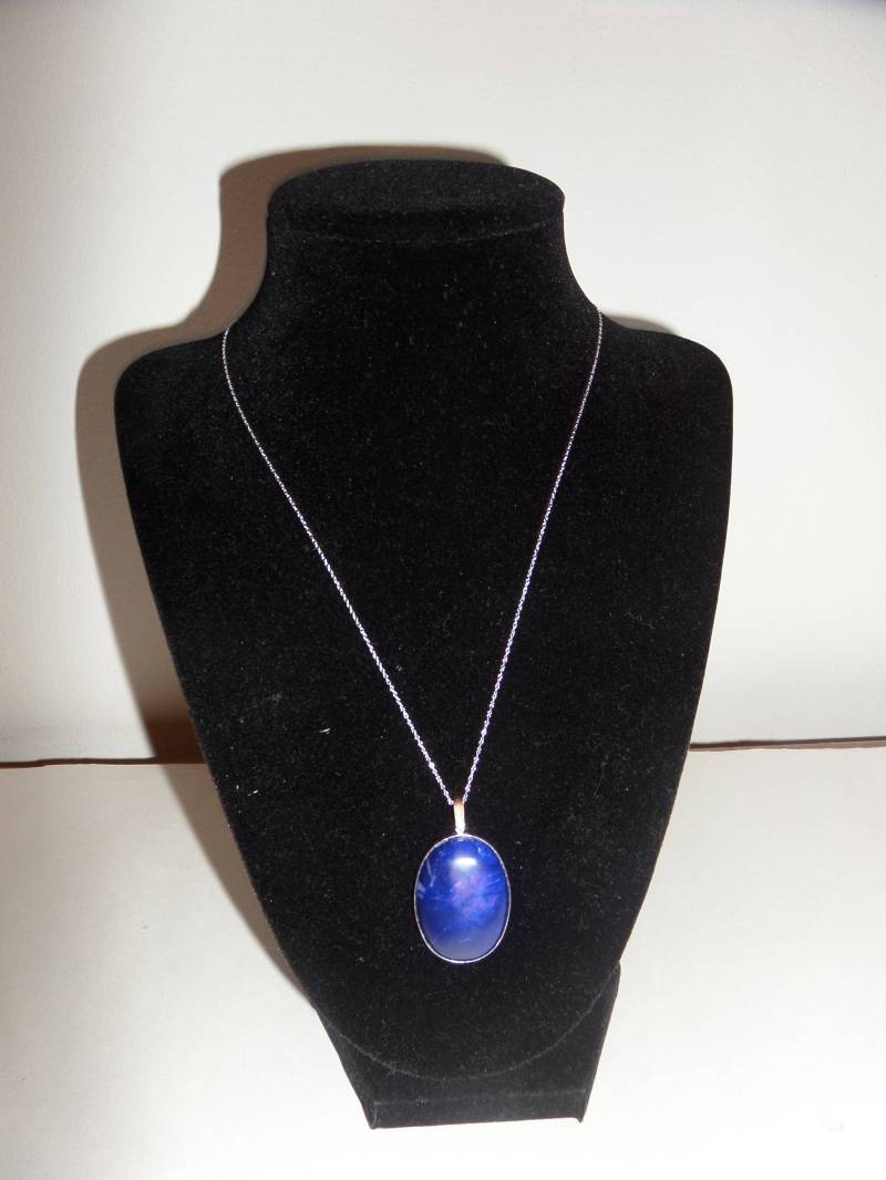 Lapisblau Howlite Anhänger Halskette Lapisblau Howlite Anhänger Halskette von FEVERGRASSBEADS