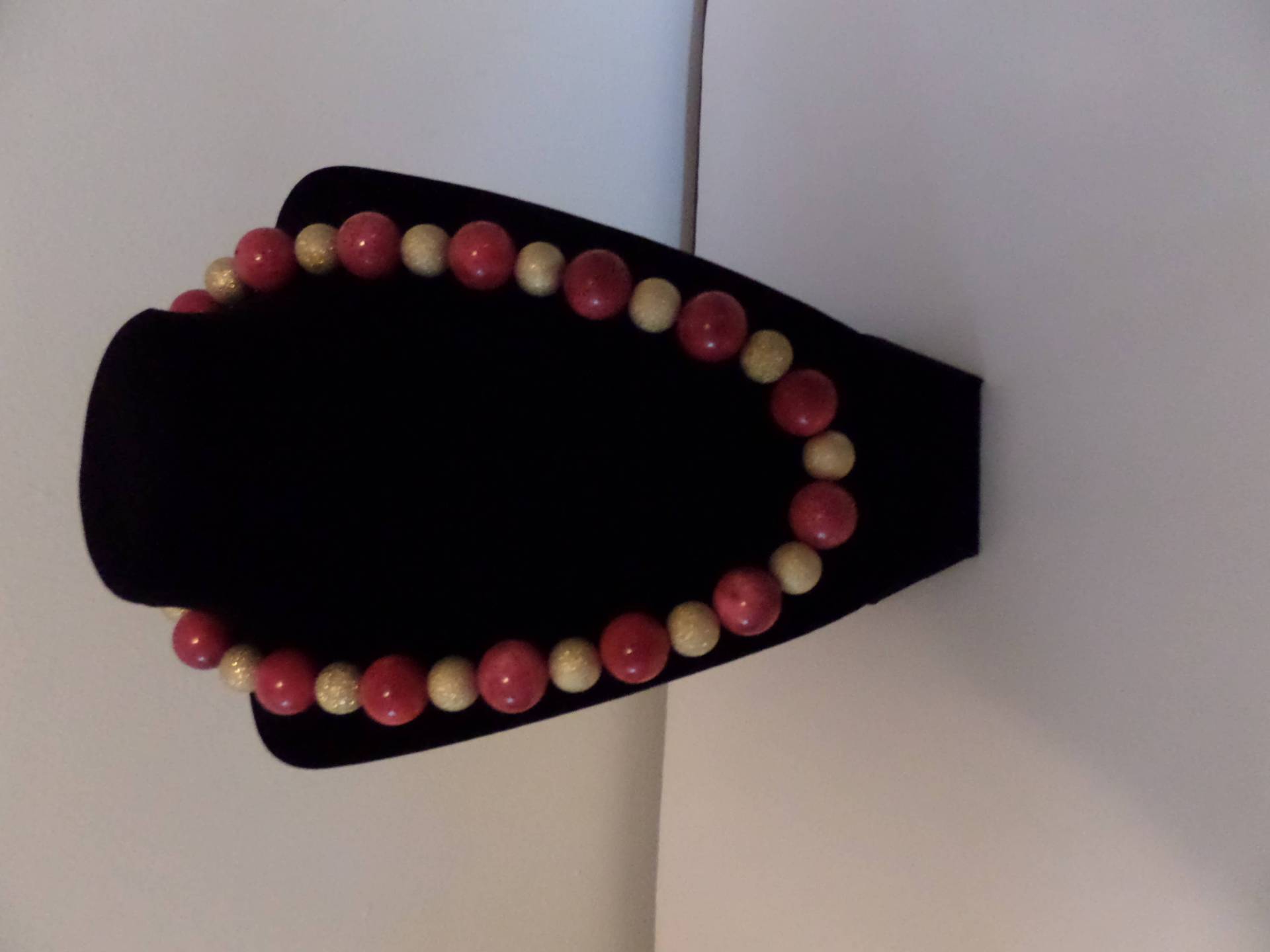 Rot Und Gold Bambus Koralle Schmuckset Rot Und Gold Bambus Koralle Schmuckset von FEVERGRASSBEADS
