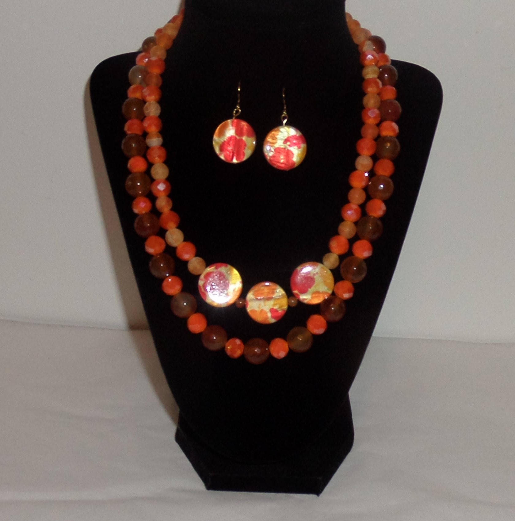 Rote Achat Und Mosaik Perlen Halskette Set Rote Achat Und Mosaik Perlen Halskette Set von FEVERGRASSBEADS