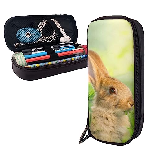 FJAUOQ Federmäppchen mit niedlichem Hasen-Motiv, großes Fassungsvermögen, Leder, tragbares Federmäppchen mit Reißverschluss für Büro-Organizer, Schwarz , Einheitsgröße, Federmäppchen FJAUOQ Federmäppchen mit niedlichem Hasen-Motiv, großes Fassungsvermögen, Leder, tragbares Federmäppchen mit Reißverschluss für Büro-Organizer, Schwarz , Einheitsgröße, Federmäppchen von FJAUOQ
