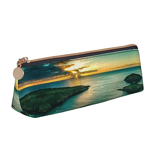 Federmäppchen aus Leder mit lustigem Kuhkopf-Motiv, Tiermotiv, schwarz-weißer Aufdruck, dreieckige Federbox, Tasche, Federmäppchen, Organizer für Büro, Hochschule, Schule, Erwachsene, Teenager, Mädche Federmäppchen aus Leder mit lustigem Kuhkopf-Motiv, Tiermotiv, schwarz-weißer Aufdruck, dreieckige Federbox, Tasche, Federmäppchen, Organizer für Büro, Hochschule, Schule, Erwachsene, Teenager, Mädche von FJQWKLF