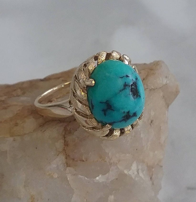 Vintage Türkis-Ring in 14 Karat Gelbgold Gefertigt Vintage Türkis-Ring in 14 Karat Gelbgold Gefertigt von FJRJewelers