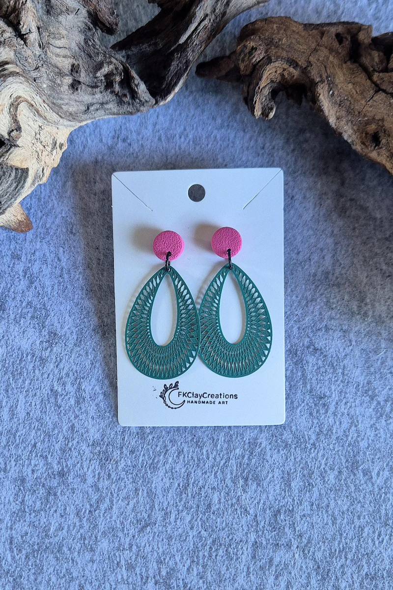 Polymer Clay Ohrringe " Frida Bunt"/ Polymerton Mit Anhänger/ Hängeohrringe/ Edelstahl/ Nickelfrei von FKClayCreations