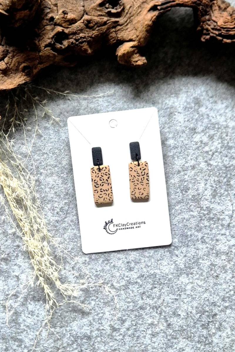 Rechteckige Polymerclay Ohrringe/Polymerton Ohrringe " Tilly"/Moderne Hängeohrringe in Leoprint Optik/ Edelstahl/ Nickelfrei von FKClayCreations