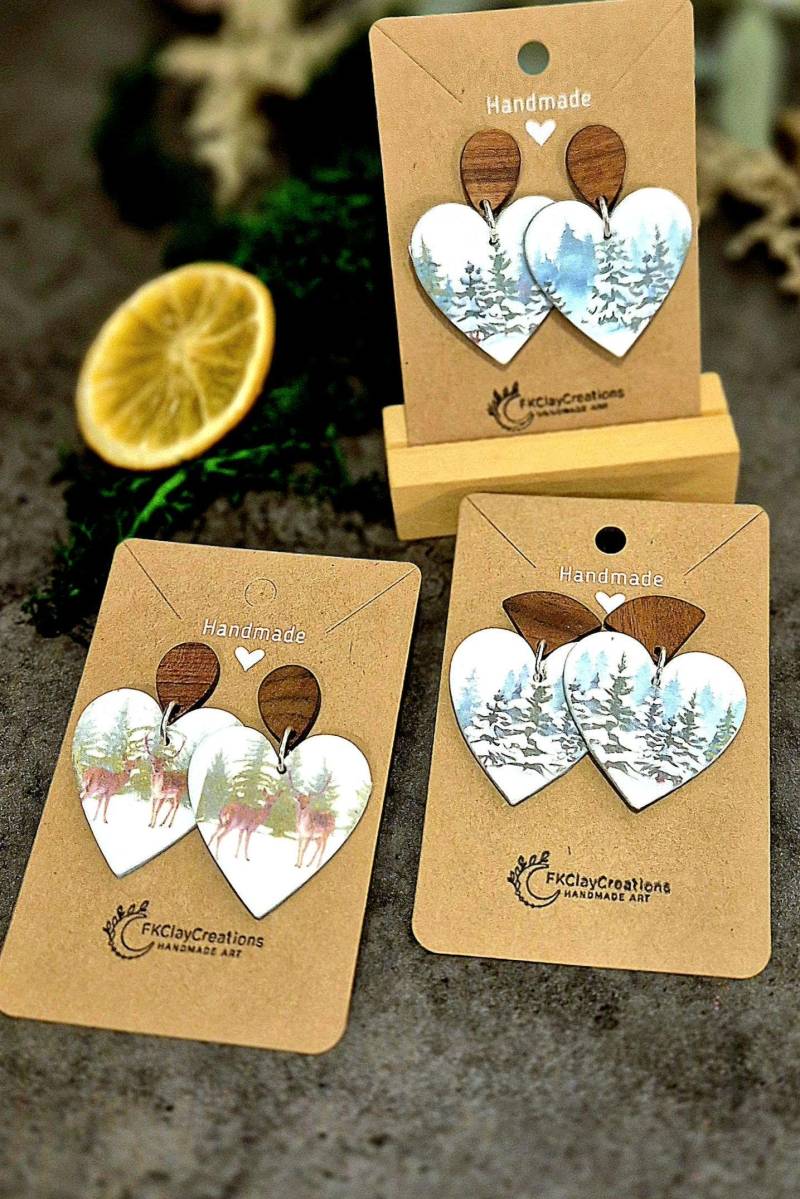 Winterherzen Polymer Ton Ohrringe, Handgemachte Weihnachtsohrringe, Herz Ohrringe Geschenk Zu Weihnachten von FKClayCreations