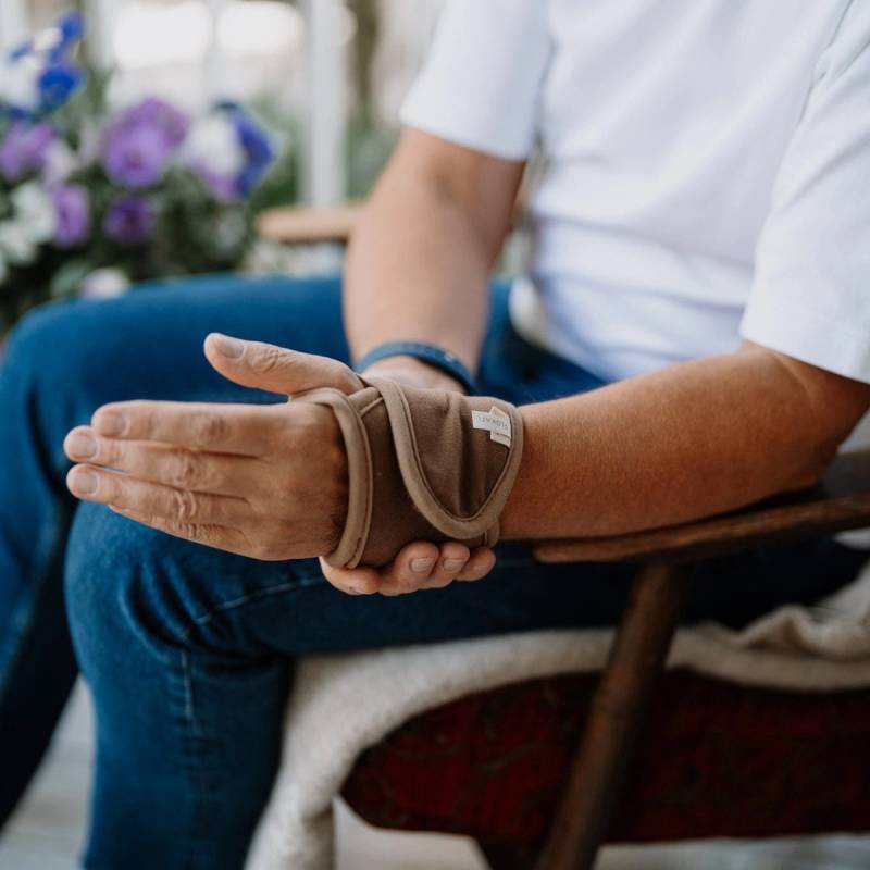 Pulswärmer Aus Camel Und Merinowolle von FLOKATIwool