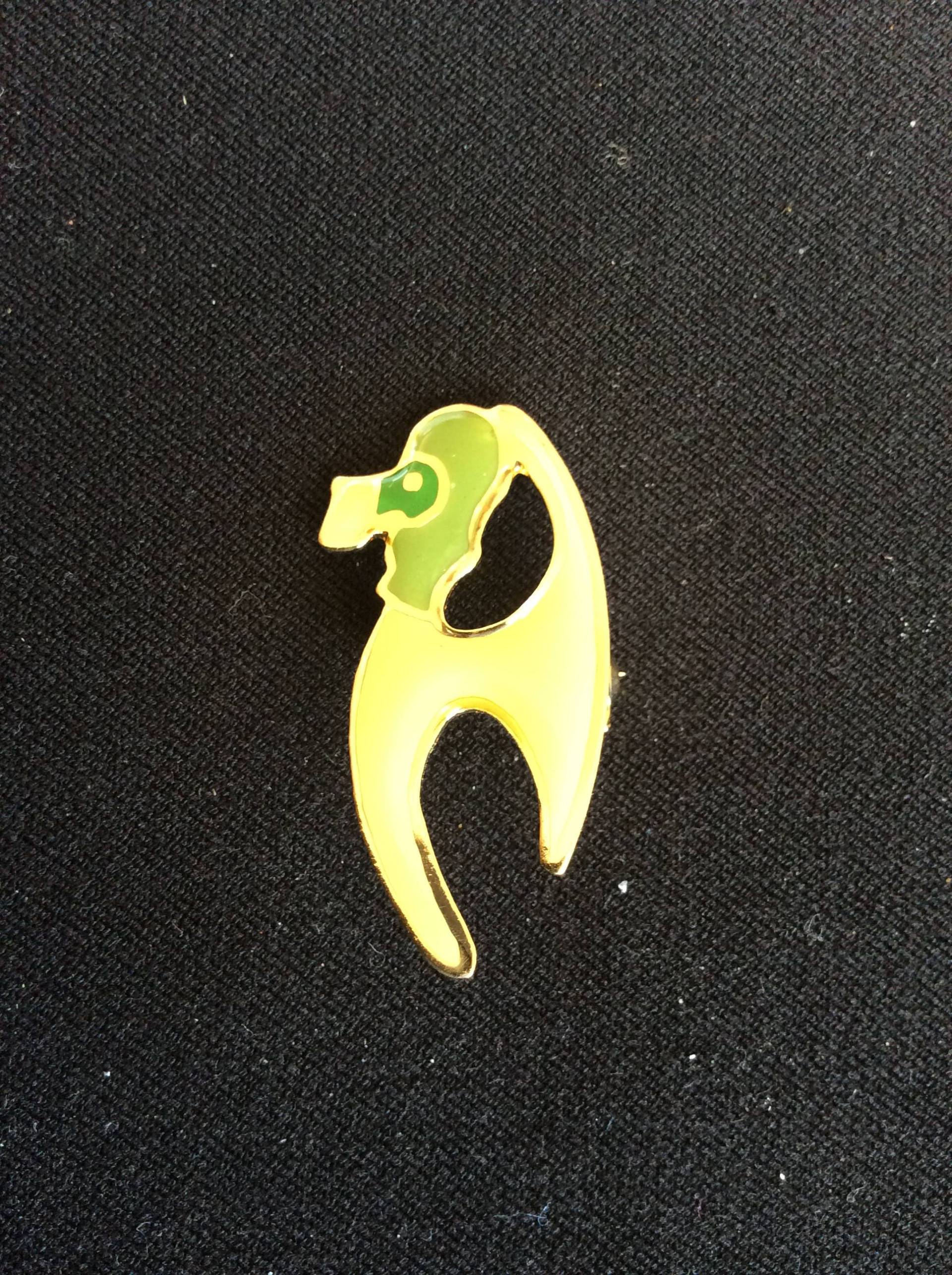 Vintage Emaillierte Pudel-Brosche. Trachtenschmuck von FLYBYNIGHTVINTAGENZ