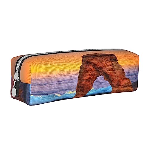 FLYIFE Rust World Map Leder Federmäppchen Reißverschluss Federmäppchen Federmäppchen Tasche Organizer für Mädchen Jungen Studenten Schule Büro College, Arches National Park, Einheitsgröße, Schulranzen von FLYIFE