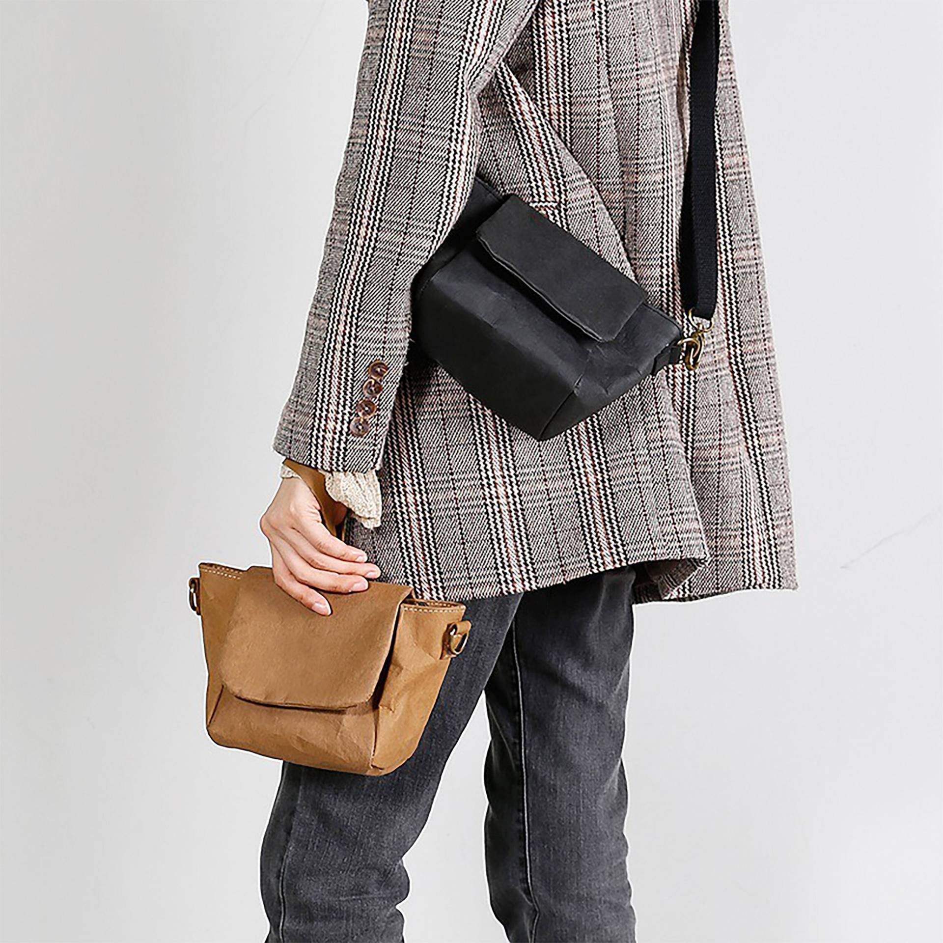 Vegane Umhängetasche Aus Waschbarem Kraftpapier, Veganes Leder, Crossbody Tasche Snappap, Vegan, Handtasche Recycled Papier von FOLDDbags