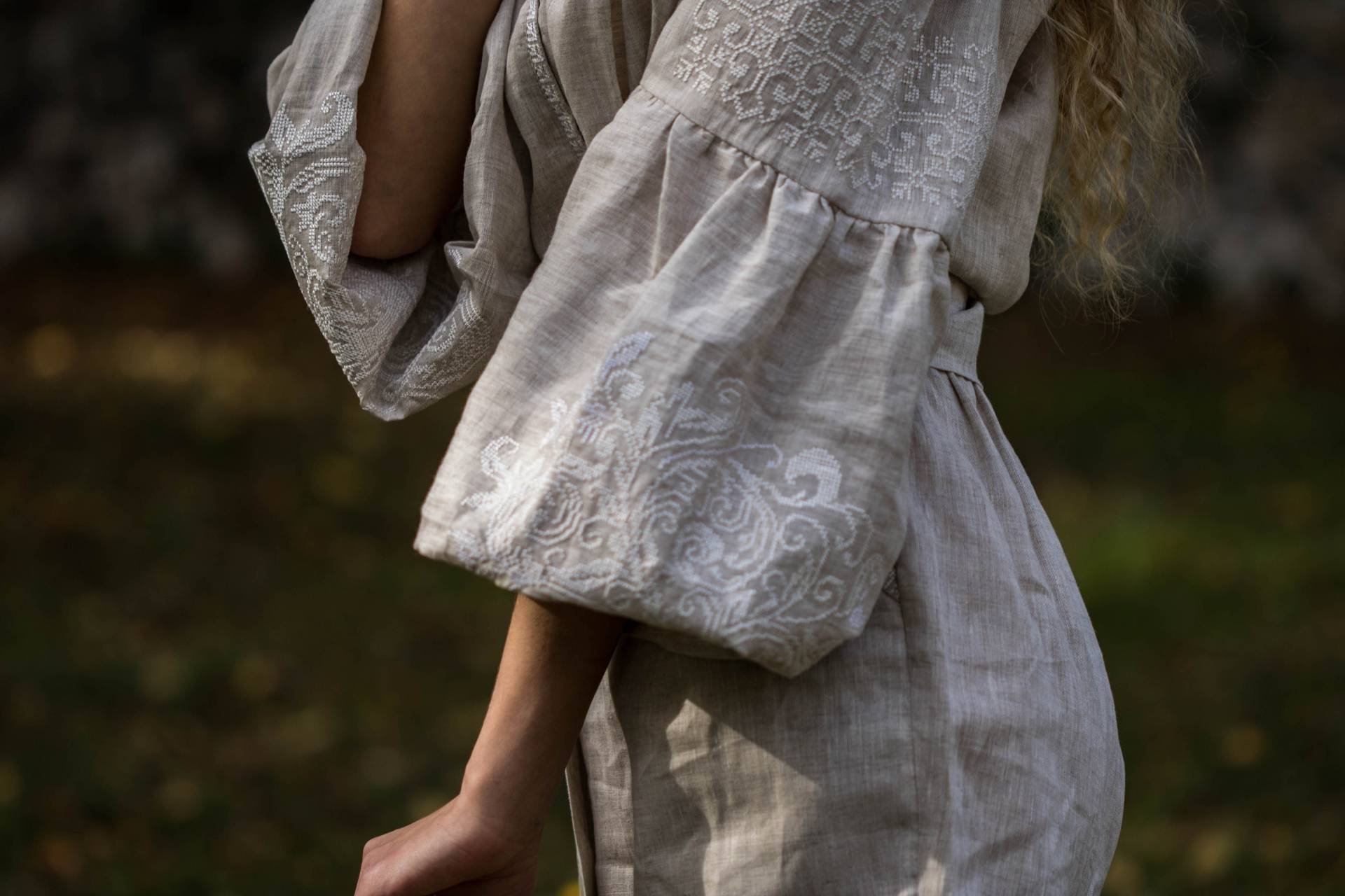 Bestickter Leinen-strampler Im Boho-stil Tree Of Life Handgefertigt von FOLIEDULIN