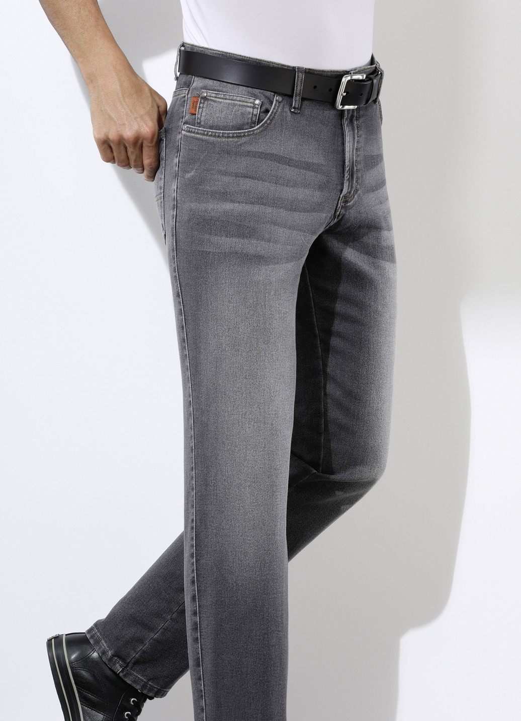 "Francesco Botti"-Jeans in 3 Farben, Anthrazit, Größe 30 von FRANCESCO BOTTI