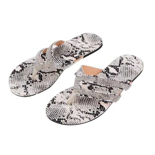 FRCOLOR Flache Damen Sandalen mit Strasssteinen Römischer Stil Bequeme Sommerschlappen mit Rutschfester Sohle Einzigartiges Schlangenmuster Leichte Outdoor Flip flops von FRCOLOR