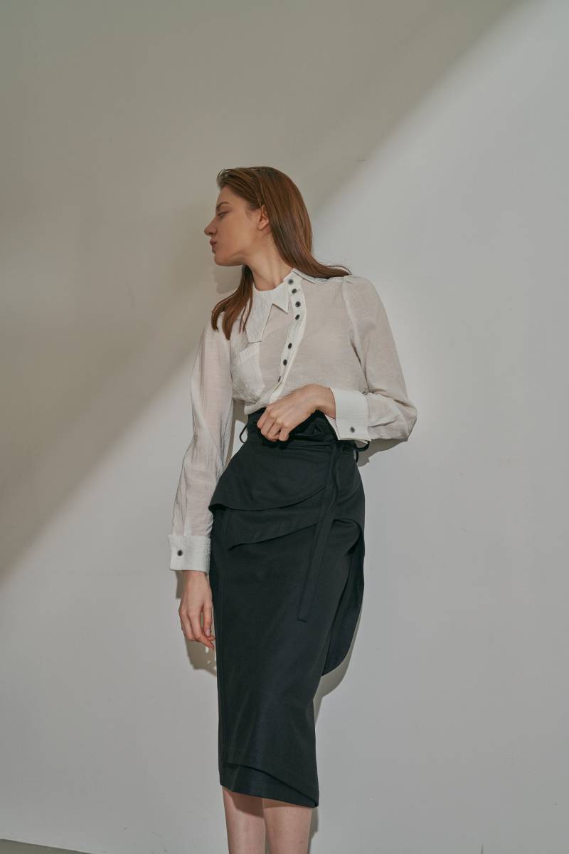 Kaschmirmischung Hohe Taille Schneide Konstruktiver Wickelrock_Black von FREAKSBYKIMTAEHOON