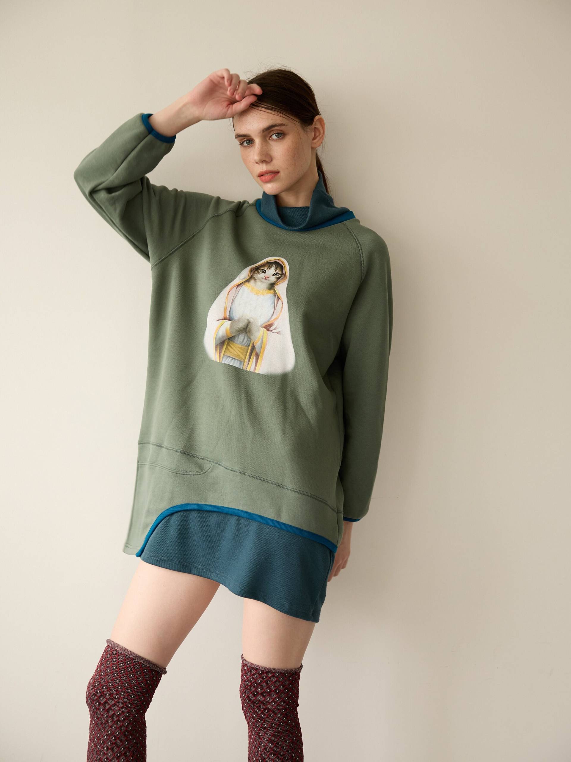 Maria Cat Print Eco Recycle Jurry Stoff Half Turtle Minikleid Avocadogrün Maria Cat Print Eco Recycle Jurry Stoff Half Turtle Minikleid Avocadogrün von FREAKSBYKIMTAEHOON