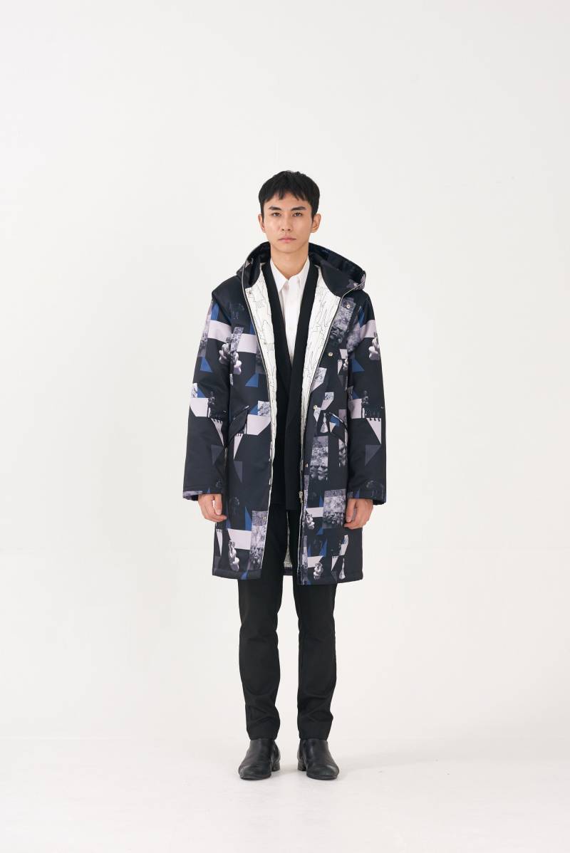 Winterblues Unisex Hoody Padding Coat_Jet Black [M] von FREAKSBYKIMTAEHOON