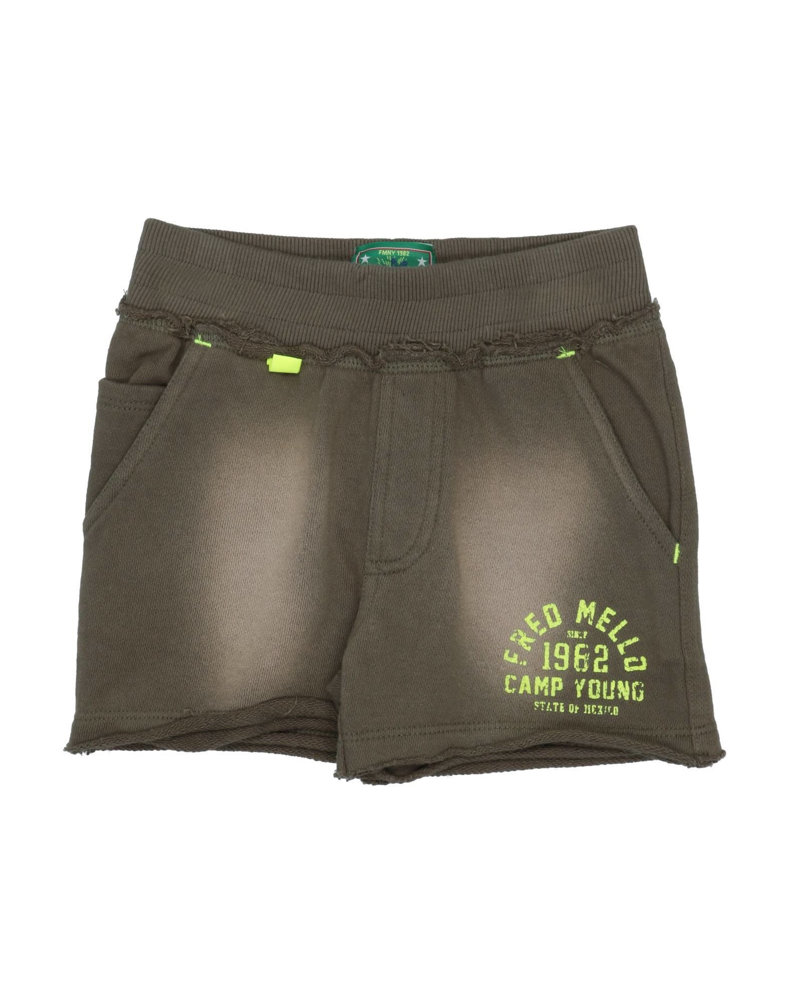 FRED MELLO Shorts & Bermudashorts Kinder Militärgrün von FRED MELLO