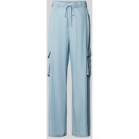 FREE/QUENT Stoffhose mit Cargotaschen Modell 'Carly' in Hellblau, Größe M FREE/QUENT Stoffhose mit Cargotaschen Modell 'Carly' in Hellblau, Größe M von FREE/QUENT