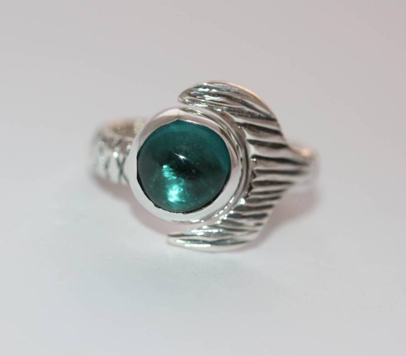 Free Shell Box Handgemachte H2O Just Add Water Mako Mermaid Tail Ring Lab Erstellt Grün Cabochon 925 von FRIENDSJEWELRYinc