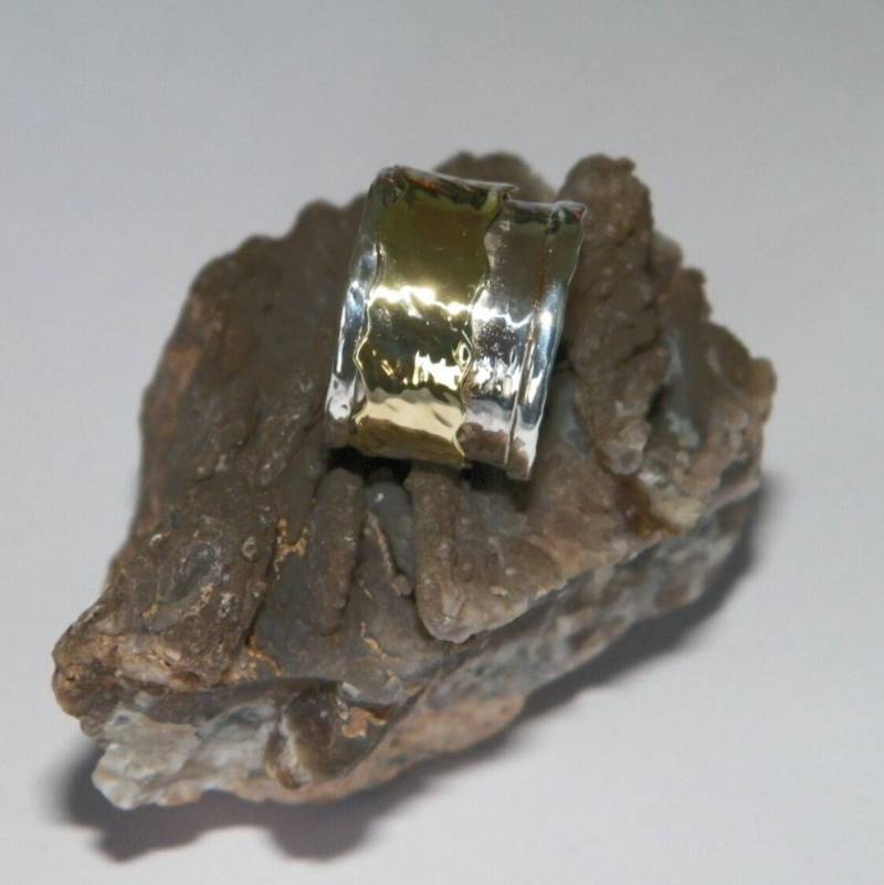 Gehämmertes 2-Band Sterling Silber Und Messing Spinner Ring - Stamped.925 Handcrafted Größe Us 6 von FRIENDSJEWELRYinc