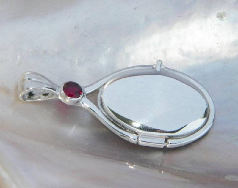 Hand Made in Den Usa 41 Mm-20 Mm Handcrafted 925 Sterling Silber 4Mm Natürliche Granat Locket H2O Just Add Wasser Meerjungfrauen Anhänger von FRIENDSJEWELRYinc
