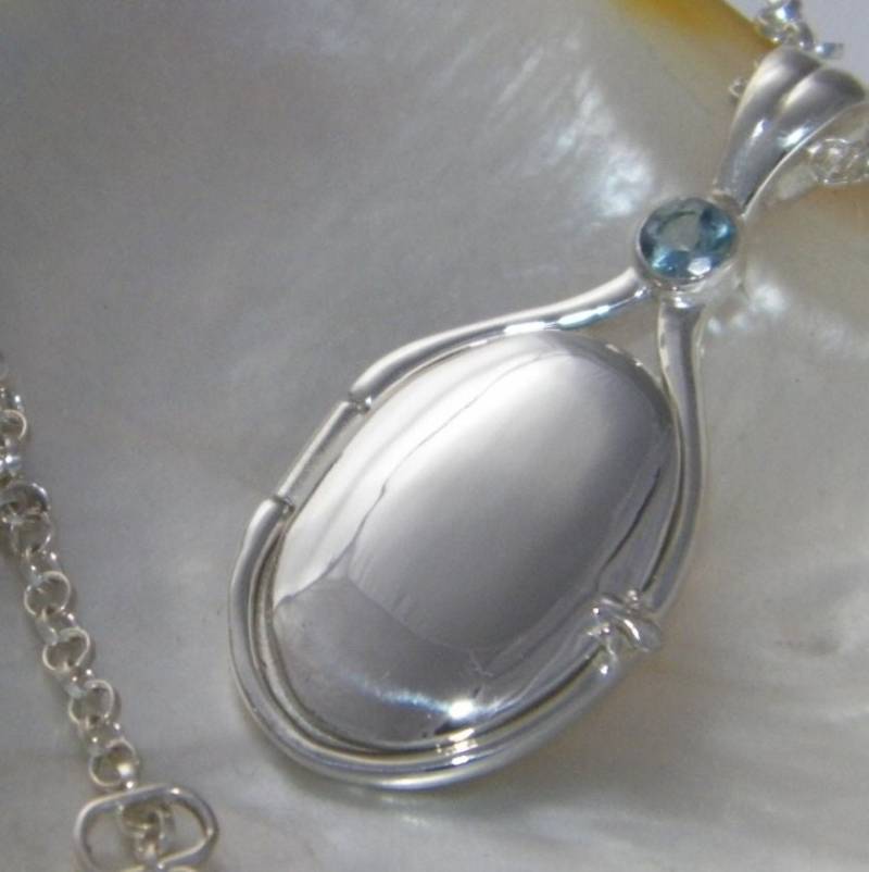 Hand Made in Den Usa H2O Just Add Water Mermaids Medaillon Anhänger Solid 925 Sterling Silber 4 Mm Aquamarine von FRIENDSJEWELRYinc