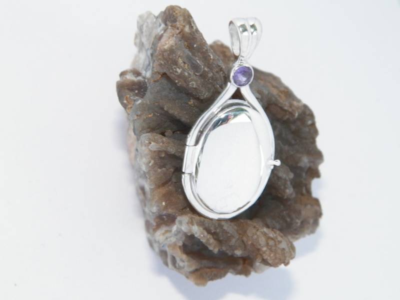 Hand Made in Usa 41 Mm-20 Mm Handgefertigte 925 Sterling Silber 4 Natürliche Ametyst Medaillon H2O Just Water Mermaidspendant von FRIENDSJEWELRYinc