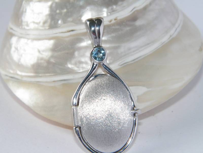 Hand Made in Usa 41 Mm-20 Mm Handgefertigte 925 Sterling Silber 4 Natürliche Aquamarin Medaillon H2O Just Add Wasser Meerjungfrauen von FRIENDSJEWELRYinc