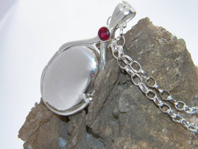 Hand Made in Usa Solid 925 Sterling Silber 4 Mm Lab Rubin Medaillon H2O Einfach Wasser Mermaids-Choose Kette Hinzufügen von FRIENDSJEWELRYinc