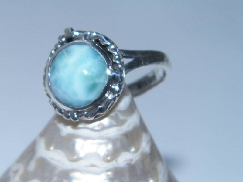 Hand Made.925Sterling Silber Und Ocean Blue Natürliche Larimar Steine Ring -Custom Größe von FRIENDSJEWELRYinc
