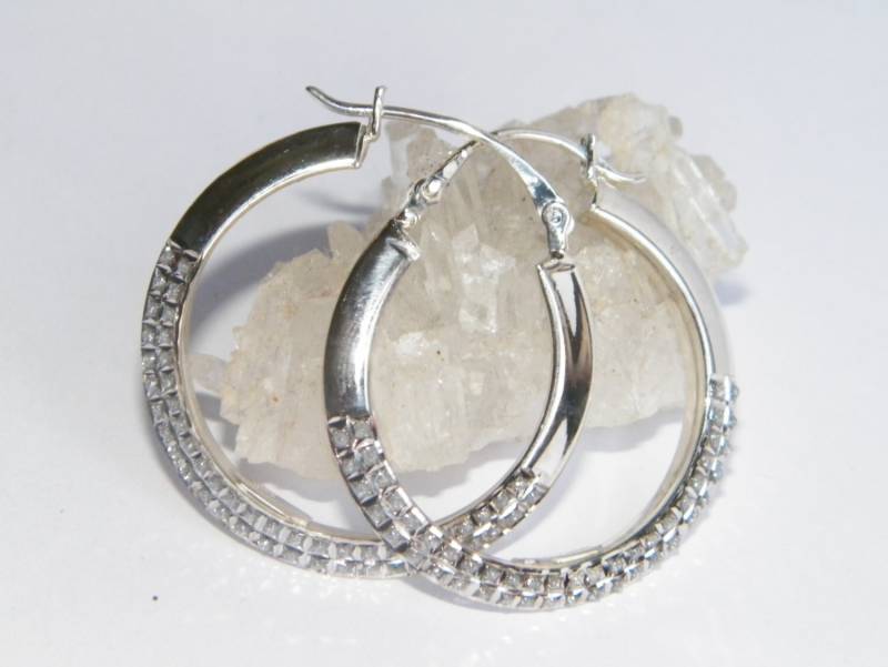 Handgefertigte .925 Sterling Silber Diamant-Akzentuierte Hoop Ohrringe-1, 27" von FRIENDSJEWELRYinc
