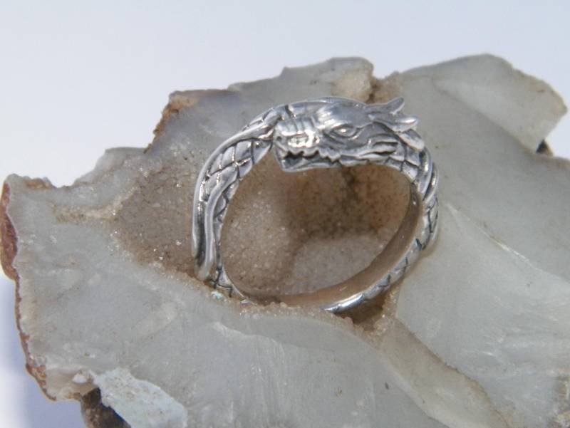 Handgefertigte Kunst Massive 925 Sterling Silber Mit Drachen Design Offener Ring von FRIENDSJEWELRYinc