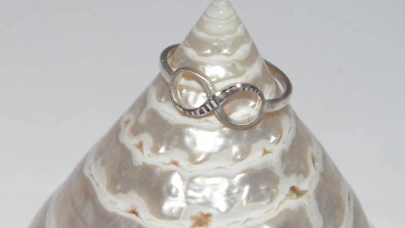 Handgemacht.925 Sterling Silber Ring Mit Symbol Der Unendlichkeit -Größe Us 7, 75 von FRIENDSJEWELRYinc