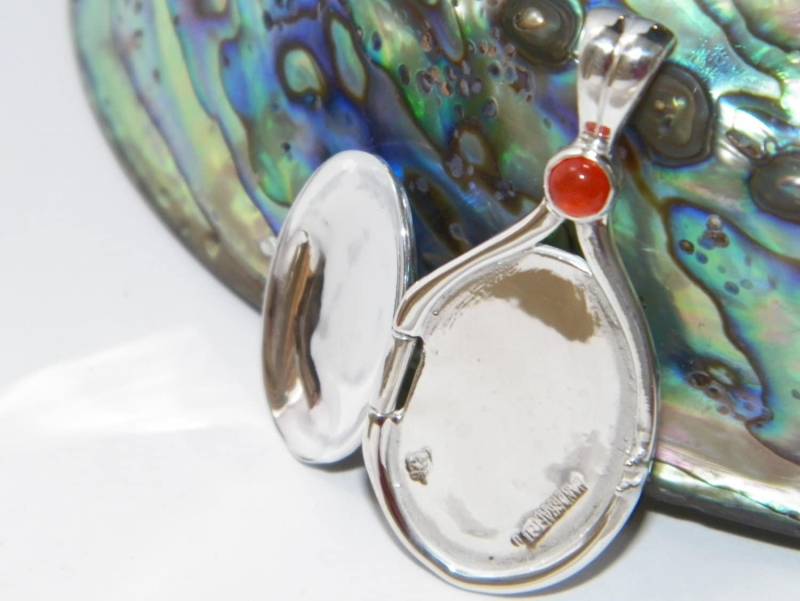 Handgemachte Handgefertigte Solid 925 Sterling Silber H2O Just Water Meerjungfrauen 4 Mm Natürliche Karneol Locket-Kette Option von FRIENDSJEWELRYinc