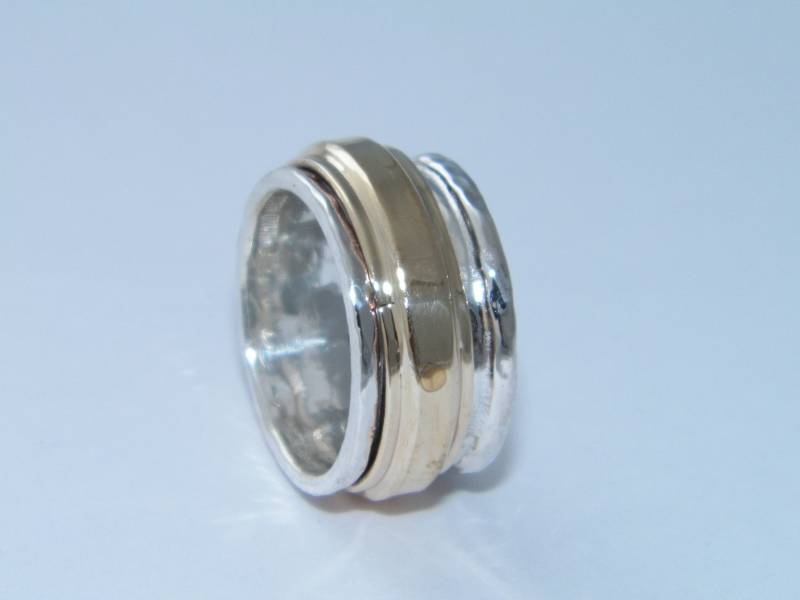 Handgemachter Gehämmerter .925 Sterling Silber Und Messing Spinner Ring-Maßanfertigung von FRIENDSJEWELRYinc