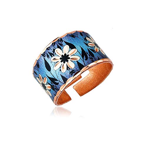 COPPER REFLECTIONS Daisy Blume Manschettenringe mit strukturiertem blauem Hintergrund, Handwerker Kupferringe Handgefertigter Schmuck, Geschenke Offene Ringe Einstellbar von FRONT LINE JEWELRY