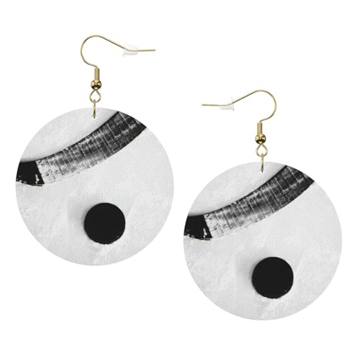 Eishockey-Kunst-Leder-Ohrringe, rund, Farbe, Valentinstag, Festival, Aktivitäten, Mode für Damen, Einheitsgröße, Kunstleder Eishockey-Kunst-Leder-Ohrringe, rund, Farbe, Valentinstag, Festival, Aktivitäten, Mode für Damen, Einheitsgröße, Kunstleder von FSCEV
