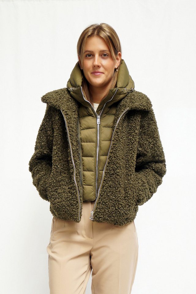 FUNK since 1776 Fellimitatjacke in hochwertiger Lammoptik mit abnehmbarer Steppkapuze 2-in-1 Design von FUNK since 1776